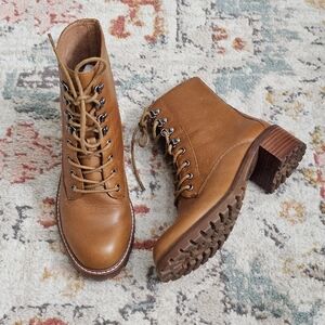Madewell Leather Lace-Up Lugsole Boots